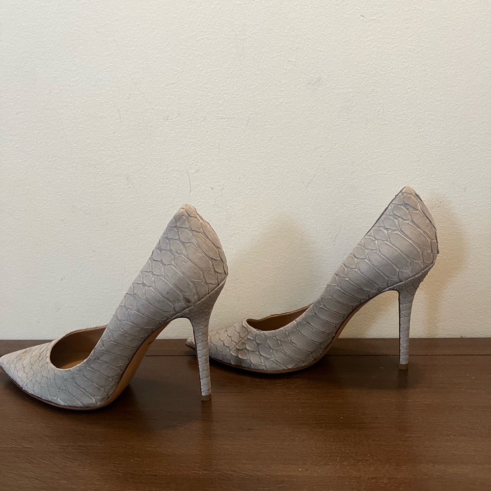 Salvatore Ferragamo Susi Gray Python Texture Heels - image 4